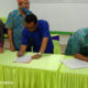 Foto: Penanda Tanganan keputusan UMK 2021 (Sei Suka,12/11/2020) (kedannews.com/Muhammad Arifin Efendi)