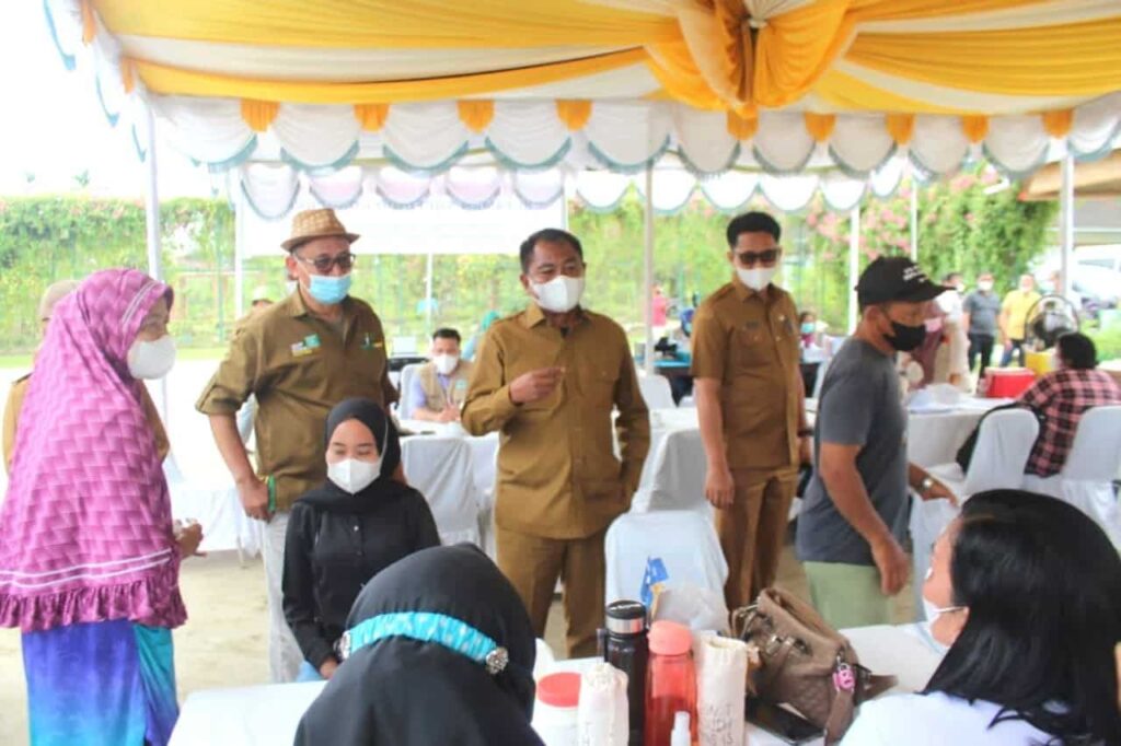 Bupati Sergai Tinjau Langsung Vaksinasi Booster Target 1.000 Peserta Kerjasama PT Socfindo