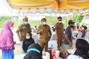 Bupati Sergai Tinjau Langsung Vaksinasi Booster Target 1.000 Peserta Kerjasama PT Socfindo