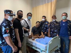 Ricky Jenguk Ketua Rayon AMPI Medan Johor Yang Terbaring Sakit