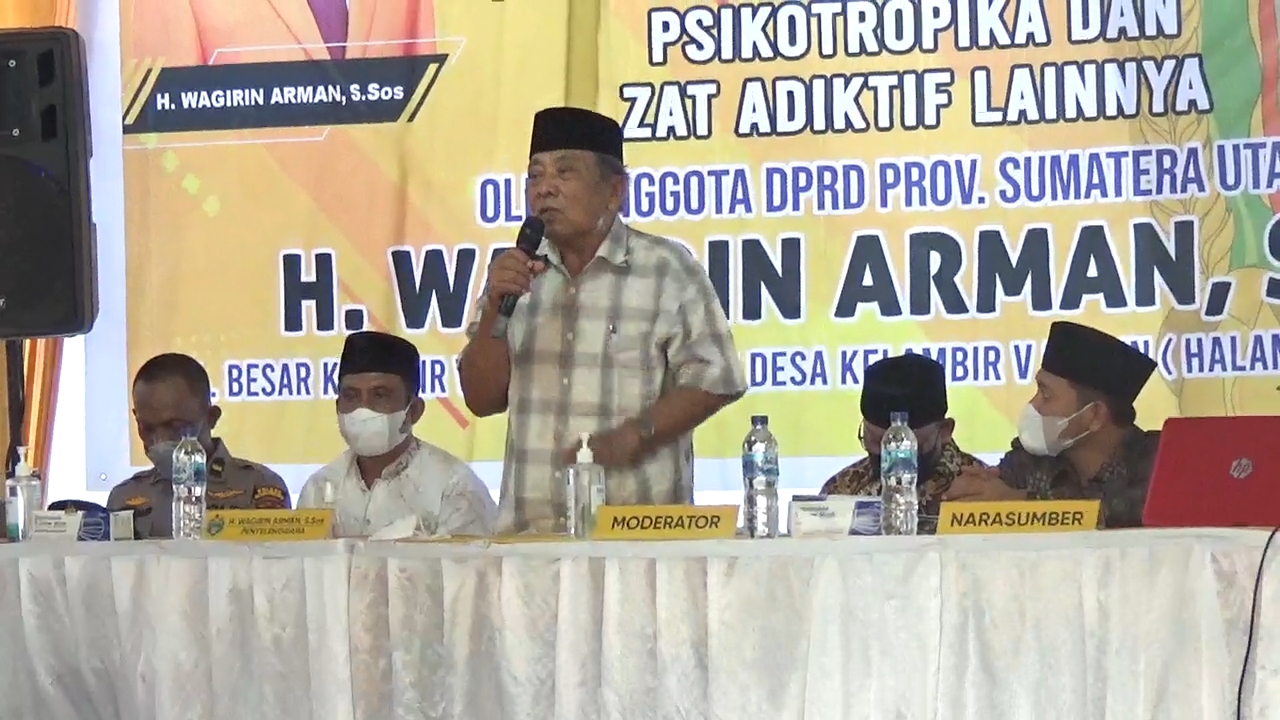 Anggota DPRD Sumut H. Wagirin Arman S.Sos saat sosialisasi Perda. (Foto/Aris Harianto).