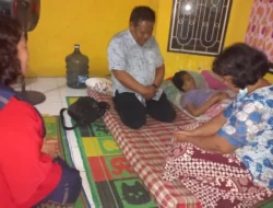 Daniel Pinem Jenguk dan Berikan Bantuan Kepada Warga Sakit