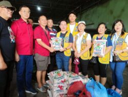 Hasyim Bersama Vice President Lions Club Serahkan Bantuan Sembako Korban Kebakaran di Pulo Brayan