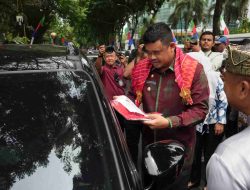 Kemendagri Apresiasi Pemkab/Pemko Sukseskan Gerakan Pembagian 10 Juta Bendera Merah Putih