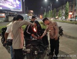 Antisipasi Kejahatan Jalanan, Polsek Delitua Patroli Sambangi Objek Vital dan Perumahan Warga