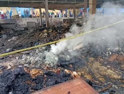 35 Lapak Pasar Sidikalang Hangus Terbakar