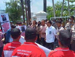 Polisi Kawal Aksi Demo Massa DPD LIRA Simalungun di Kantor BPN Sumut