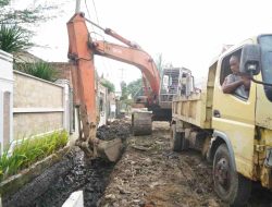 Pemasangan U-dicth Sepanjang 624 Meter, Dinas SDABMBK Tingkatkan Saluran Drainase Jalan Jermal VII