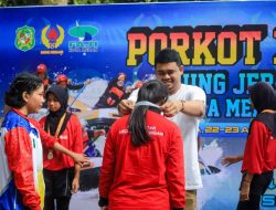 Porkot XIII, Wali Kota Medan Berikan Beasiswa Untuk 2 Atlet Arung Jeram Peraih Medali Emas