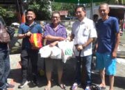 Wong Chun Sen Bagi 750 Paket Sembako dan Penali Kasih Peringati HUT Cetiya Arya Karun
