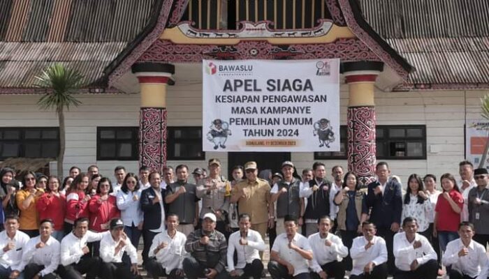Bupat Dairi Hadiri Apel Siaga Deklarasi Kampanye Damai Bersama Bawaslu&nbsp;