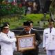 Atas Kinerja Tinggi dan Inovatif, Wali Kota Medan Bobby Nasution Raih Satyalancana Karya Bhakti Praja Nugraha
