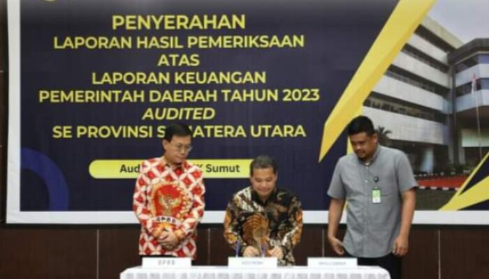 Hasyim Hadiri Acara Penyerahan LHP Dari BPK-RI Kepada Walikota Medan