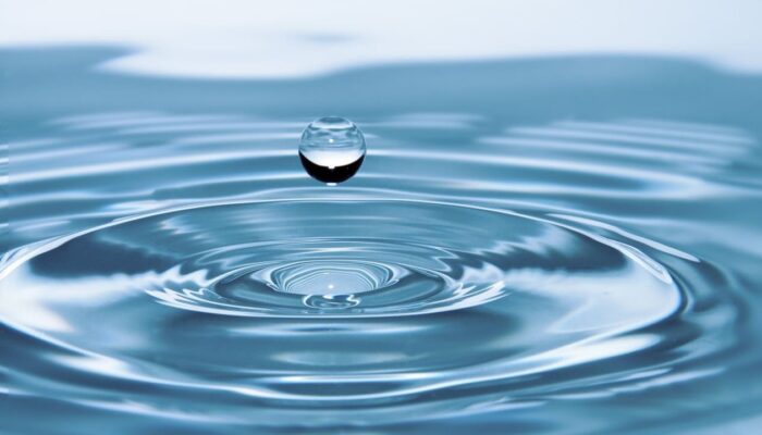 Tips Untuk Membantu Anda Minum Air Putih Dengan Cara Sehat