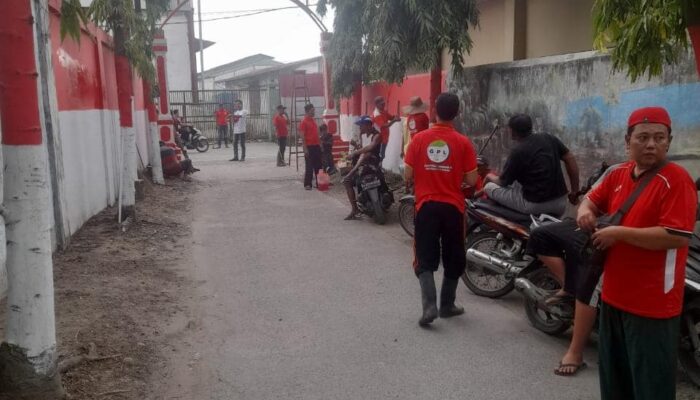 Gerakan Peduli Lingkungan XIII Kelurahan Titipapan Geber Gotong Royong Sambut Hut RI Ke 79