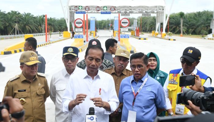 Agus Fatoni Dampingi Jokowi Resmikan Tol Indrapura-Kisaran Seksi 2