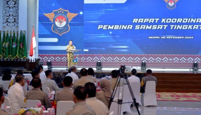Pj Gubernur Sumut Agus Fatoni Raih Penghargaan Tim Pembina Samsat Terbaik, Apa Saja Upaya yang Dijalankan?