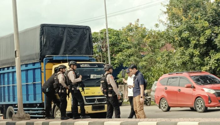 Tim Gabungan Gagalkan Truk BBM Ilegal di Palembang