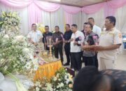 Duka Mendalam, Anggota DPRD Medan Godfried Effendi Lubis Hadiri Rumah Duka Ibunda Ketua DPRD Medan