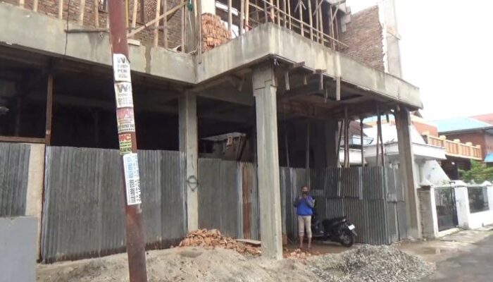 Misteri Rumah Mewah Oknum Polisi di Medan: Diduga Dibangun Tanpa Izin!