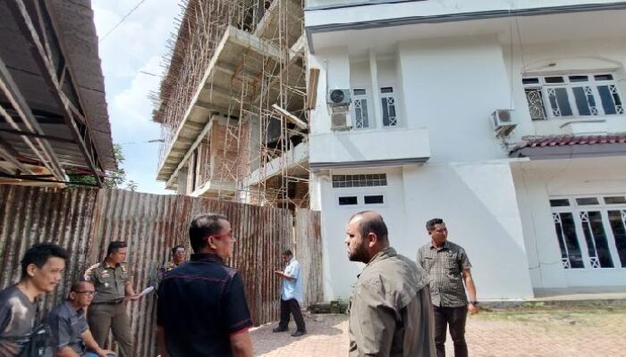 DPRD Medan Minta Satpol PP Tertibkan Bangunan Pakai Alat Berat di Petisah Tengah
