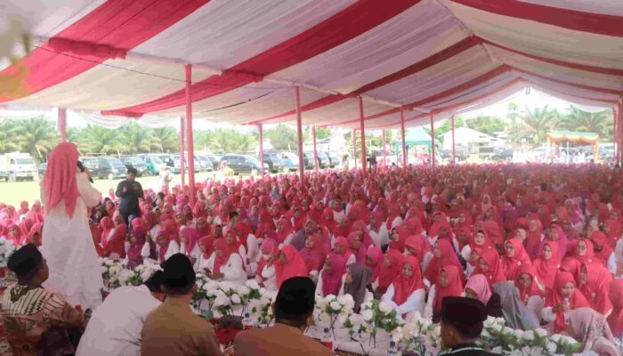 Darma Wijaya Hadiri Pengajian Akbar MTMD di Dolok Masihul, Ribuan Muslimah Tumpah Ruah!