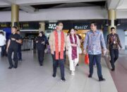 Kedatangan Rico Waas di Padang Disambut Selempang Adat, Siap Pimpin Muskomwil I APEKSI 2025!