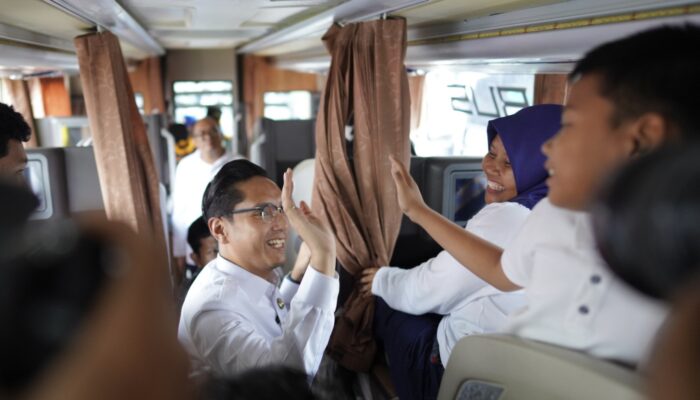 Rico Waas Lepas Ribuan Pemudik Gratis, Janji Tambah Kuota Mudik Lebaran 2026!