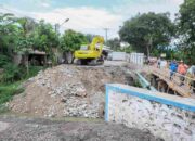 Bupati Deli Serdang Tinjau Pembangunan Jembatan Sei Kuala Namu, Janji Rampung Desember 2025