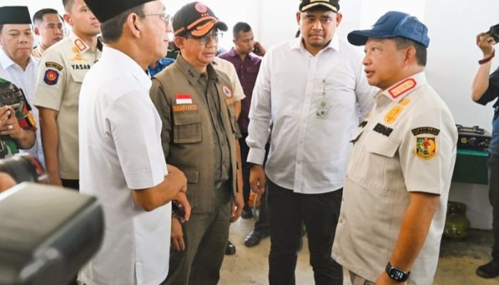 Mendagri Tito Karnavian Resmikan Huntara dan Salurkan Dana Tunggu Hunian untuk Korban Bencana di Tapsel