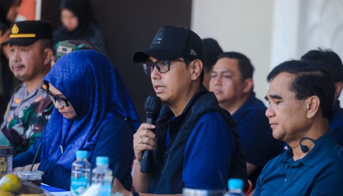 Warga Medan Perjuangan Soroti E-KTP hingga Narkoba, Rico Waas Janji Semua Kecamatan Bisa Cetak KTP Tahun Ini