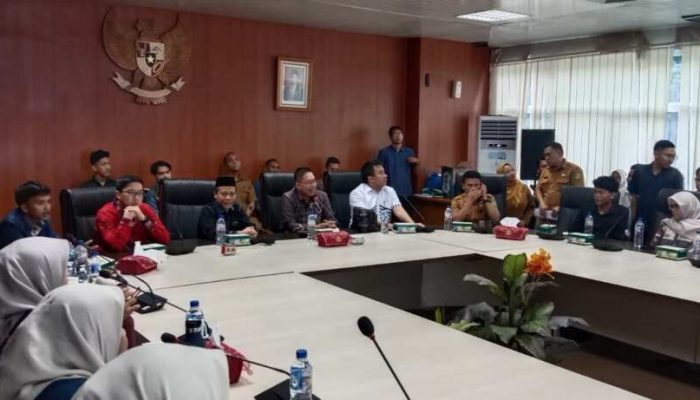 Mahasiswa Undhar Kunjungi DPRD Medan, Tugas Dewan dan Fungsi Reses Dijelaskan