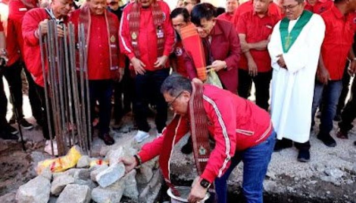 Kantor DPC PDI Perjuangan Samosir Mulai Dibangun, Wong Chun Sen Hadiri Peletakan Batu Pertama