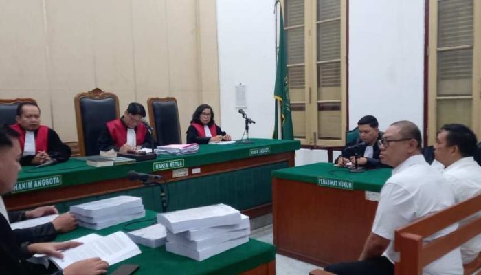 Korupsi Proyek Lampu Jalan Taput Rugikan Negara Rp4,85 Miliar, Eks Kadis dan Rekanan Dituntut 8 Tahun