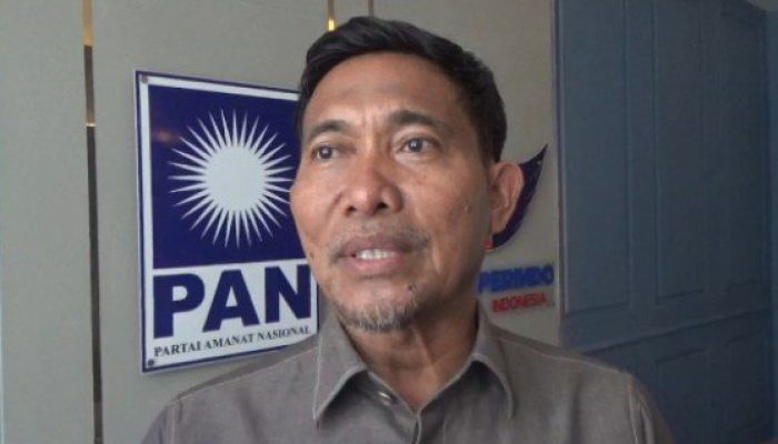 Pohon Tumbang Timpa Dua Mobil Dinas Ketua DPRD Medan, Surat Pemangkasan Disorot