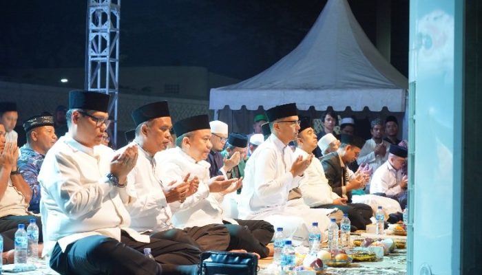 Maulid Nabi di Teladan, Rico Waas Bersama Pimpinan DPRD dan Warga Hadir Bersama